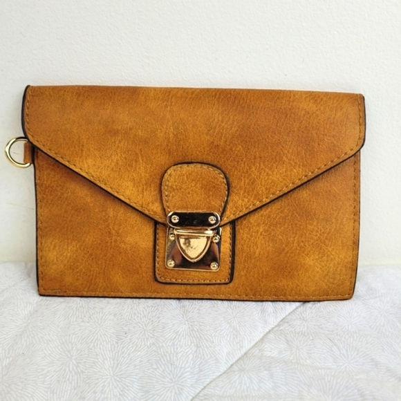 Handbags - Tan Faux Leather Small Clutch Gold Closure 5 x 7 1/2 Classic Minimalist festival